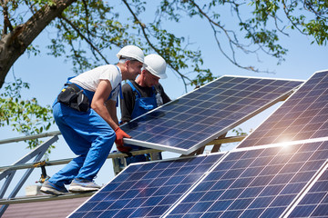 What Does a Solar Company Do?